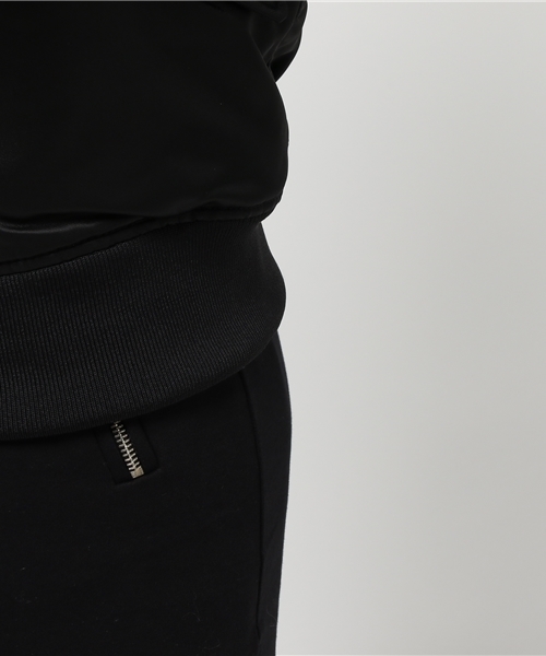 DIESEL(ディーゼル)の「00SVJE0TANV(ブルゾン・レディース・カーキオリーブ/ブラック/バーガンディー・SMALL/XX-SMALL/X-SMALL/MEDIUM/LARGE)」の22枚目の写真