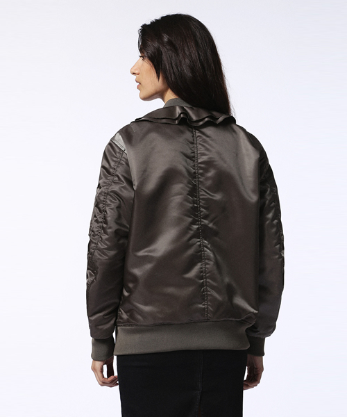 DIESEL(ディーゼル)の「00SVJE0TANV(ブルゾン・レディース・カーキオリーブ/ブラック/バーガンディー・SMALL/XX-SMALL/X-SMALL/MEDIUM/LARGE)」の9枚目の写真