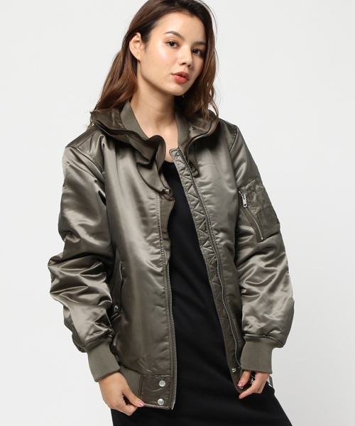 DIESEL(ディーゼル)の「00SVJE0TANV(ブルゾン・レディース・カーキオリーブ/ブラック/バーガンディー・SMALL/XX-SMALL/X-SMALL/MEDIUM/LARGE)」の14枚目の写真