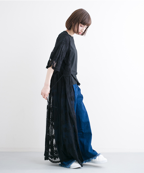 MERLOT(メルロー)の「花柄総レースマキシガウン4989(カーディガン/ボレロ・レディース・ホワイト/ベージュ/ブラック・FREE)」の1枚目の写真