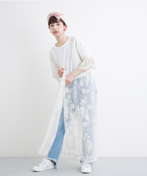 MERLOT(メルロー)の「花柄総レースマキシガウン4989(カーディガン/ボレロ・レディース・ホワイト/ベージュ/ブラック・FREE)」の15枚目の写真