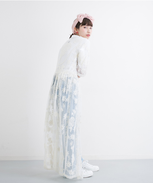 MERLOT(メルロー)の「花柄総レースマキシガウン4989(カーディガン/ボレロ・レディース・ホワイト/ベージュ/ブラック・FREE)」の12枚目の写真