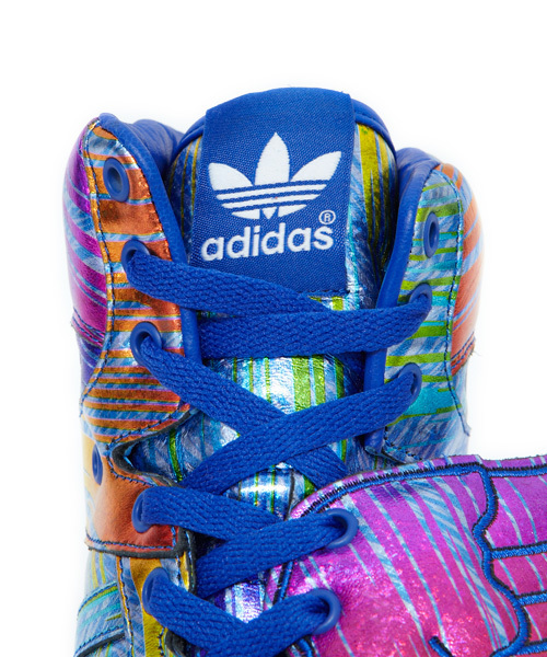 adidas Originals（アディダスオリジナルス）の「2013 アディダス×ジェレミースコット JS WINGS マルチ ラメ メタリック（スニーカー・レディース・マルチ・22.5cm/23cm/23.5cm/24cm/24.5cm/25cm/26cm/26.5cm/27cm/27.5cm/28cm/28.5cm/29cm）」の5枚目の写真