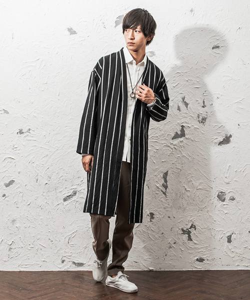 MinoriTY（マイノリティ）の「ビッグシルエットストライプノーカラーガウン ロングカーディガン（その他アウター・メンズ・モカ/ベージュ/ブラック・M/L）」の17枚目の写真