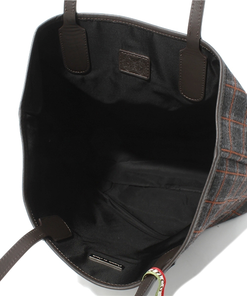 green label relaxing（グリーンレーベルリラクシング）の「[オロビアンコ]OROBIANCO RV トートバッグ（トートバッグ・メンズ・ブラック/グレー/ワインレッド/ネイビー・フリー）」の17枚目の写真