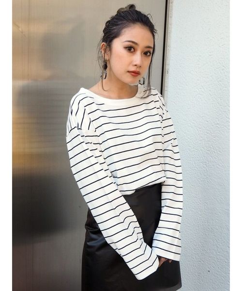 MURUA（ムルーア）の「ベーシックルーズロンT（Tシャツ/カットソー・レディース・ホワイト/ブラック/その他1・FREE）」の3枚目の写真