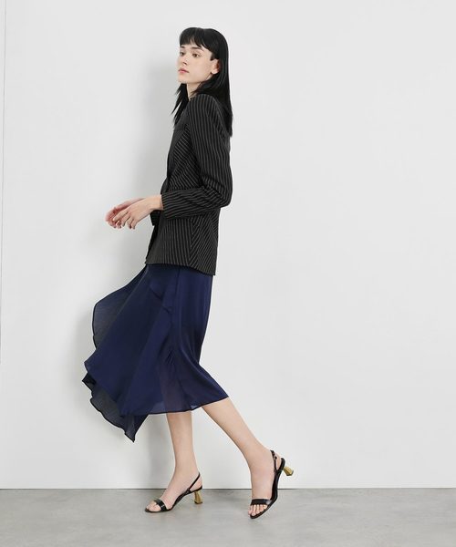 CHARLES & KEITH(チャールズ & キース)の「スカルプチャーヒール サンダル / Sculptural Heel Strappy Sandals(サンダル・レディース・ブラック/バーガンディー/ライトベージュ・22cm/22.5cm/23cm/23.5cm/24.5cm/25cm)」の8枚目の写真