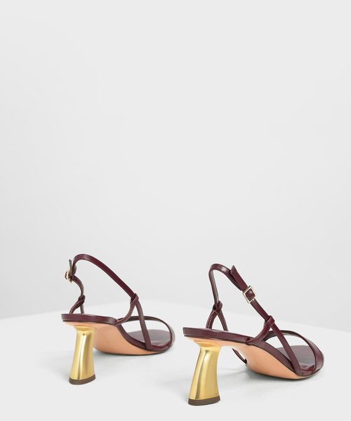 CHARLES & KEITH(チャールズ & キース)の「スカルプチャーヒール サンダル / Sculptural Heel Strappy Sandals(サンダル・レディース・ブラック/バーガンディー/ライトベージュ・22cm/22.5cm/23cm/23.5cm/24.5cm/25cm)」の18枚目の写真
