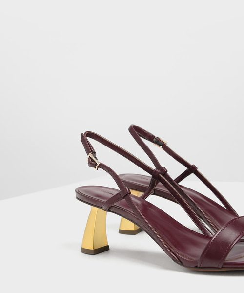 CHARLES & KEITH(チャールズ & キース)の「スカルプチャーヒール サンダル / Sculptural Heel Strappy Sandals(サンダル・レディース・ブラック/バーガンディー/ライトベージュ・22cm/22.5cm/23cm/23.5cm/24.5cm/25cm)」の19枚目の写真