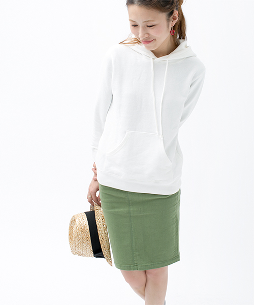 NANO universe(ナノユニバース)の「カラーペンシルスカート(スカート・レディース・オフホワイト/ベージュ/ブルー/グリーン/ブラック・38/36)」の4枚目の写真