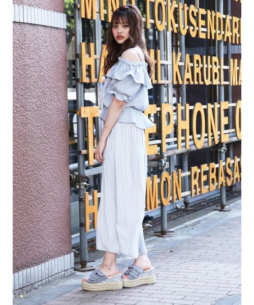 dazzlin（ダズリン）の「プリーツロングスカート（スカート・レディース・アイボリー/ブルー/ネイビー/ブラウン/ベージュ・FREE）」の22枚目の写真