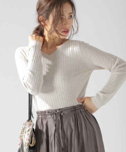 BAYFLOW（ベイフロー）の「Silk Mix Knit リブプルオーバー（ニット/セーター・レディース・アイボリー/チャコールグレー/ベージュ/グリーン/ピンク・SMALL/MEDIUM）」の9枚目の写真