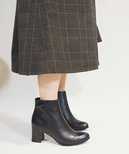 apres（アプレ）の「〈apres（アプレ）〉ショートブーツ（ブーツ・レディース・ブラック/パイソン/グレイッシュベージュ・23.5cm/22.5cm/24.5cm/23.0cm/24.0cm）」の7枚目の写真