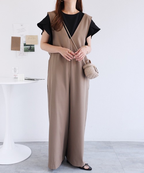 andme(アンドミー)の「とろみ素材バックリボンサロペット(サロペット/オーバーオール・レディース・ブラック/ベージュ/ネイビー/カーキ/グレー系その他/グリーン/モカ/アイボリー・M/L/S)」の15枚目の写真