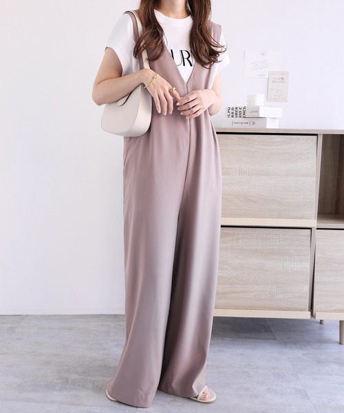 andme(アンドミー)の「とろみ素材バックリボンサロペット(サロペット/オーバーオール・レディース・ブラック/ベージュ/ネイビー/カーキ/グレー系その他/グリーン/モカ/アイボリー・M/L/S)」の11枚目の写真