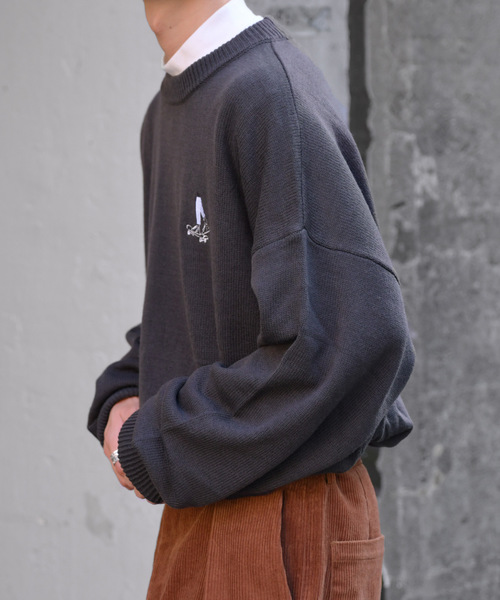 kutir（クティール）の「スケボー刺繍ニット（ニット/セーター・メンズ・チャコールグレー/ベージュ/キャメル・MEDIUM/LARGE）」の8枚目の写真