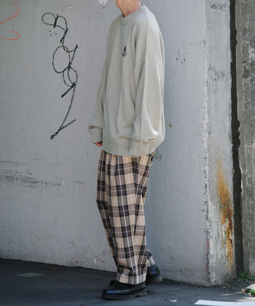 kutir（クティール）の「スケボー刺繍ニット（ニット/セーター・メンズ・チャコールグレー/ベージュ/キャメル・MEDIUM/LARGE）」の12枚目の写真