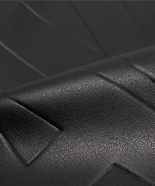 WEGO(ウィゴー)の「WEGO/エンボスクラッチバッグ(クラッチバッグ・レディース・ホワイト/ブラック・FREE)」の5枚目の写真