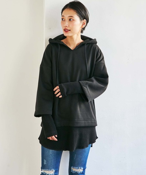 GeeRA(ジーラ)の「レイヤード風スウェットパーカー(パーカー・レディース・ブラック/ブルー/ベージュ・X-LARGE/MEDIUM/LARGE)」の2枚目の写真