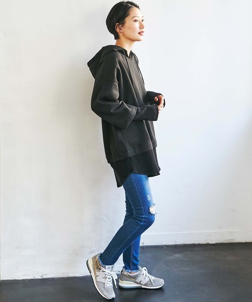 GeeRA(ジーラ)の「レイヤード風スウェットパーカー(パーカー・レディース・ブラック/ブルー/ベージュ・X-LARGE/MEDIUM/LARGE)」の8枚目の写真