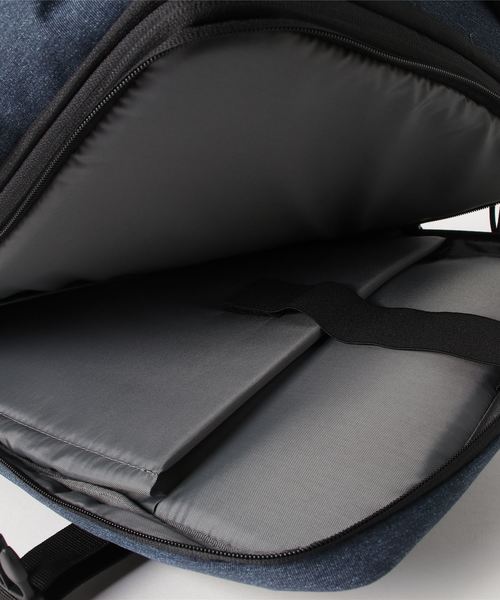 OUTDOOR PRODUCTS(アウトドアプロダクツ)の「TRAVEL BACKPACK バックパック(バックパック/リュック・メンズ・チャコールグレー/ベージュ/インディゴブルー/ブラック・FREE)」の9枚目の写真