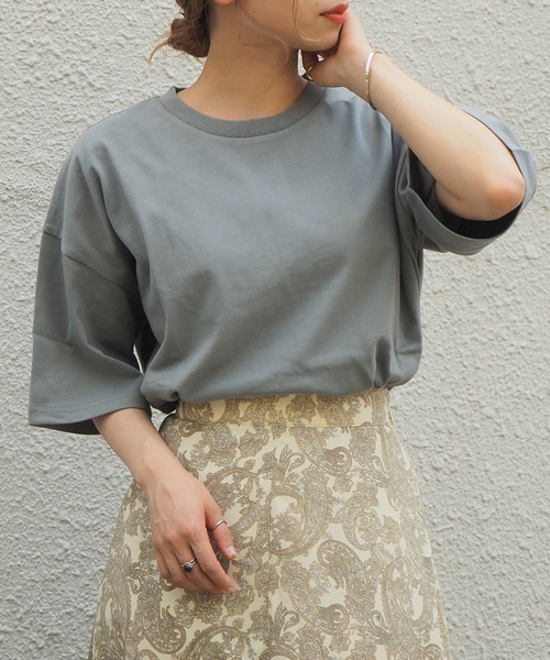 tiptop（ティップトップ）の「綿100％BIG半袖Tシャツ（Tシャツ/カットソー・レディース・ブルー/スミクロ/スモークピンク/オフホワイト/ライトグリーン/A/オレンジ/グリーン/パープル/ライトブルー/B/D・FREE）」の4枚目の写真