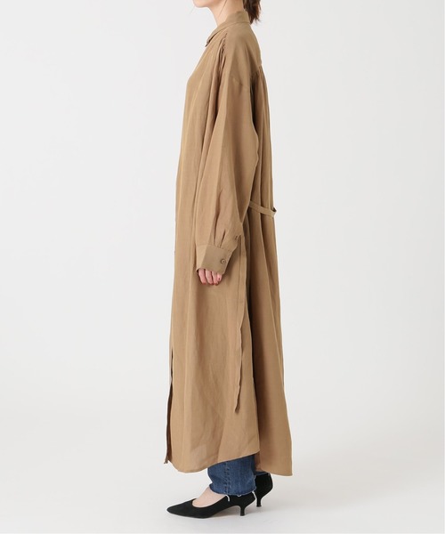IENA（イエナ）の「【MIRKO BERTOLA】 別注OVERSIZED ワンピース◆（ワンピース・レディース・カーキ/ブラウン系その他/ナチュラル・FREE）」の8枚目の写真