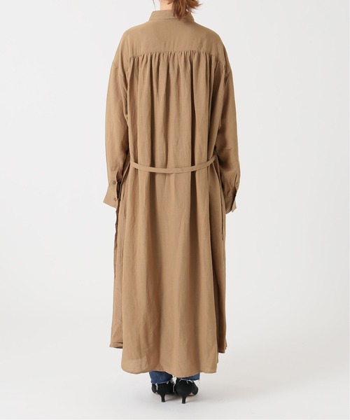 IENA（イエナ）の「【MIRKO BERTOLA】 別注OVERSIZED ワンピース◆（ワンピース・レディース・カーキ/ブラウン系その他/ナチュラル・FREE）」の9枚目の写真