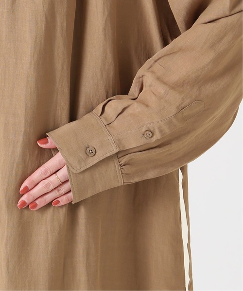 IENA（イエナ）の「【MIRKO BERTOLA】 別注OVERSIZED ワンピース◆（ワンピース・レディース・カーキ/ブラウン系その他/ナチュラル・FREE）」の12枚目の写真