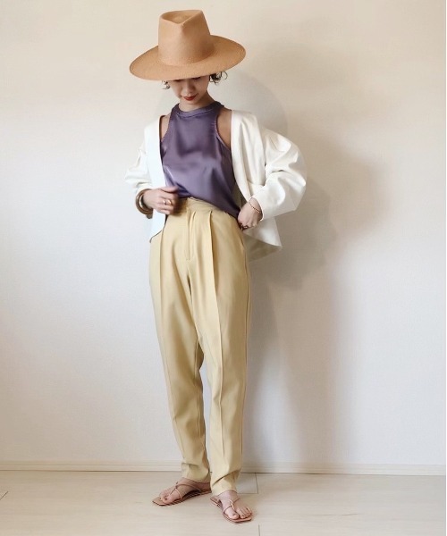 LHELBIE(レルビエ)の「【tomoka×LHELBIEコラボ】ハイウエストソフトテーパードパンツ WEB限定(その他パンツ・レディース・オフホワイト/イエロー/グリーン/ブラック・M)」の7枚目の写真