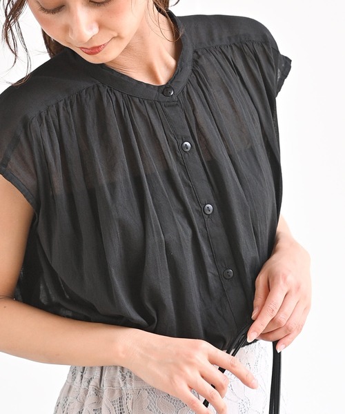 rps(アールピーエス)の「コットンボイルフレンチスリーブブラウス(シャツ/ブラウス・レディース・カーキ/オフホワイト/ストライプ/チェック/ベージュ/ブラック/ブラック系その他2/ホワイト系その他2/ブラック系その他3・M)」の3枚目の写真