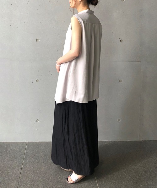 1er Arrondissement（プルミエアロンディスモン）の「フレアシャツ（シャツ/ブラウス・レディース・ブラック/グレイッシュベージュ・38/36）」の11枚目の写真