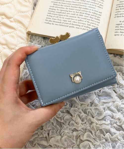 apres jour(アプレジュール)の「【apres jour×ARIAZ】パール付きミニウォレット(財布・レディース・ブラック/ライトブルー/シルバー/ライトピンク・FREE)」の2枚目の写真