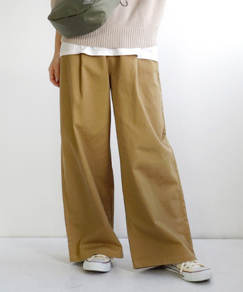 zootie（ズーティー）の「コットンツイル ハイウエストタックワイドパンツ（その他パンツ・レディース・ブラック/キャメル/オフホワイト/カーキ/グレイッシュベージュ/ホワイト/ベージュ/カーキオリーブ/ブラック系その他・M/L）」の9枚目の写真