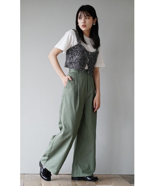 zootie（ズーティー）の「コットンツイル ハイウエストタックワイドパンツ（その他パンツ・レディース・ブラック/キャメル/オフホワイト/カーキ/グレイッシュベージュ/ホワイト/ベージュ/カーキオリーブ/ブラック系その他・M/L）」の16枚目の写真