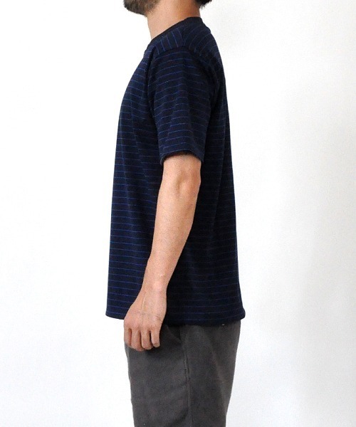Hub&Spoke（ハブアンドスポーク）の「ボーダー×パイルTシャツ（Tシャツ/カットソー・メンズ・グレー系その他/ブルー系その他/ピンク系その他・MEDIUM/LARGE/X-LARGE）」の4枚目の写真