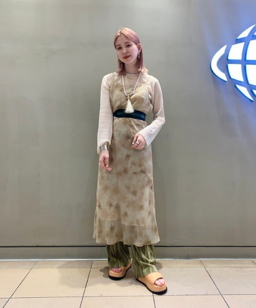 Ray BEAMS(レイビームス)の「GIULIA TADDEUCCI / プラットフォーム サンダル(サンダル・レディース・ブラック/ベージュ・38/39/36/37)」の14枚目の写真