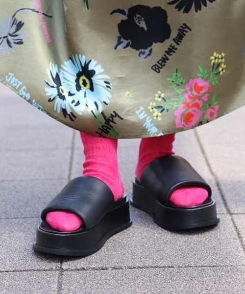 Ray BEAMS(レイビームス)の「GIULIA TADDEUCCI / プラットフォーム サンダル(サンダル・レディース・ブラック/ベージュ・38/39/36/37)」の17枚目の写真