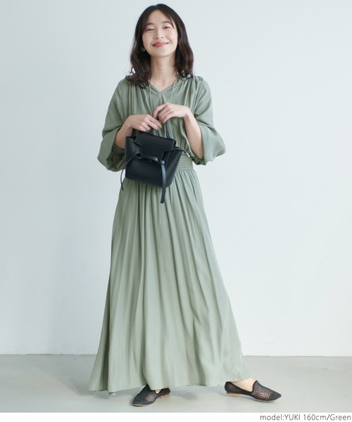 coca（coca）（コカ）の「前後２WAYとろみサテンギャザーワンピース（ワンピース・レディース・グリーン/グレー系その他・ONE SIZE）」の8枚目の写真