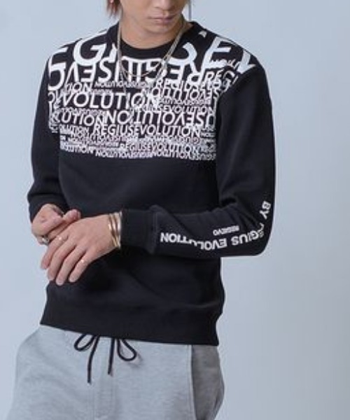 REGIEVO（レジエボ）の「REGIEVOロゴグラデーショントレーナー（スウェット・メンズ・ブラック/オフホワイト・M/L）」の5枚目の写真