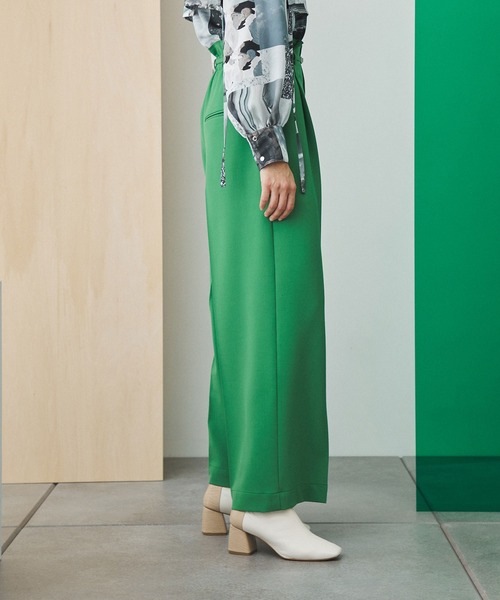 UNITED TOKYO（ユナイテッドトウキョウ）の「ワンタックワイドパンツ（その他パンツ・レディース・グリーン/ブラック/アイボリー・1/2/3）」の7枚目の写真