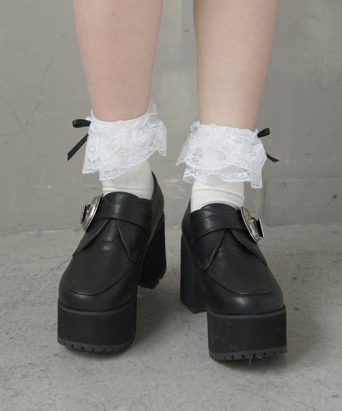 SPINNS（スピンズ）の「フリルリボンレースソックス（ソックス/靴下・レディース・ホワイト×ブラック/ホワイト×ホワイト/ブラック×ブラック・ONESIZE）」の15枚目の写真