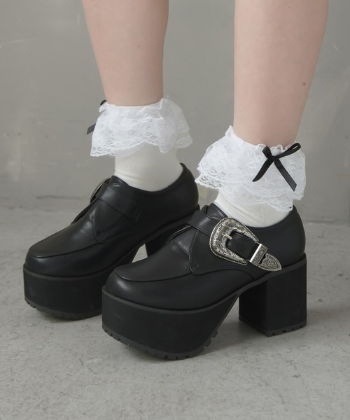 SPINNS（スピンズ）の「フリルリボンレースソックス（ソックス/靴下・レディース・ホワイト×ブラック/ホワイト×ホワイト/ブラック×ブラック・ONESIZE）」の12枚目の写真