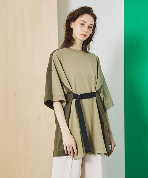 UNITED TOKYO（ユナイテッドトウキョウ）の「アシメネックビックTシャツ（Tシャツ/カットソー・レディース・ホワイト/ブラック/カーキ/オフホワイト・0/FREE）」の4枚目の写真