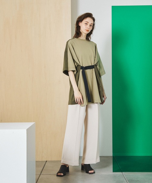 UNITED TOKYO（ユナイテッドトウキョウ）の「アシメネックビックTシャツ（Tシャツ/カットソー・レディース・ホワイト/ブラック/カーキ/オフホワイト・0/FREE）」の14枚目の写真