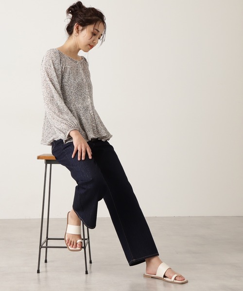 N.（N. Natural Beauty Basic）（エヌエヌナチュラルビューティーベーシック）の「◆コバナプリントプリーツブラウス（シャツ/ブラウス・レディース・ホワイト系その他/ブラック系その他/ブルー系その他・MEDIUM）」の5枚目の写真