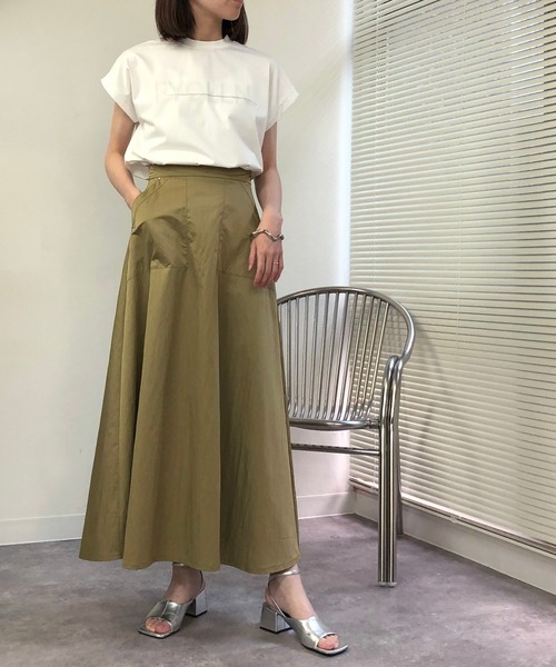 &g'aime（アンジェム）の「【&g'aime】マットサテンロングスカート（スカート・レディース・ブラック/ベージュ/カーキ・FREE）」の4枚目の写真