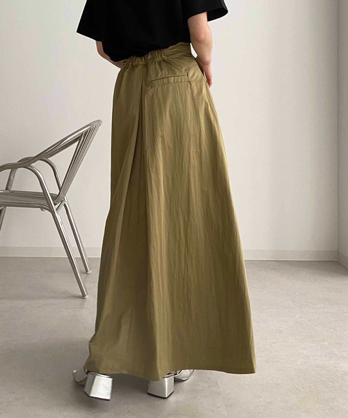 &g'aime（アンジェム）の「【&g'aime】マットサテンロングスカート（スカート・レディース・ブラック/ベージュ/カーキ・FREE）」の10枚目の写真