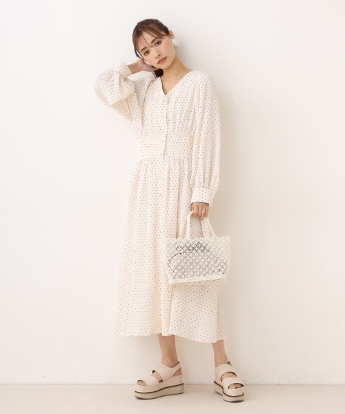 one after another NICE CLAUP（ワンアフターアナザーナイスクラップ）の「巾着セットきらきら編みバッグ（ハンドバッグ・レディース・アイボリー/ラベンダー・FREE）」の14枚目の写真