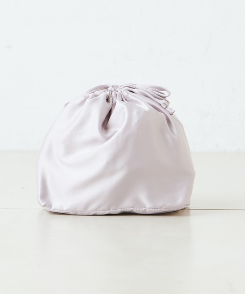 one after another NICE CLAUP（ワンアフターアナザーナイスクラップ）の「巾着セットきらきら編みバッグ（ハンドバッグ・レディース・アイボリー/ラベンダー・FREE）」の8枚目の写真